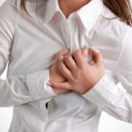 Болевые ощущения в области груди