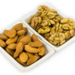 Семена и разные орехи